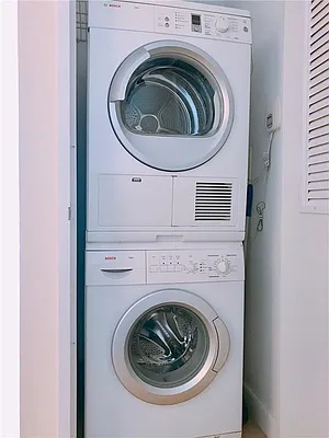 Rented by RELO REDAC INC. | media 26