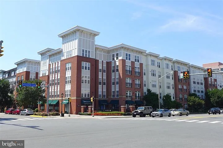 2665 Prosperity Ave #128