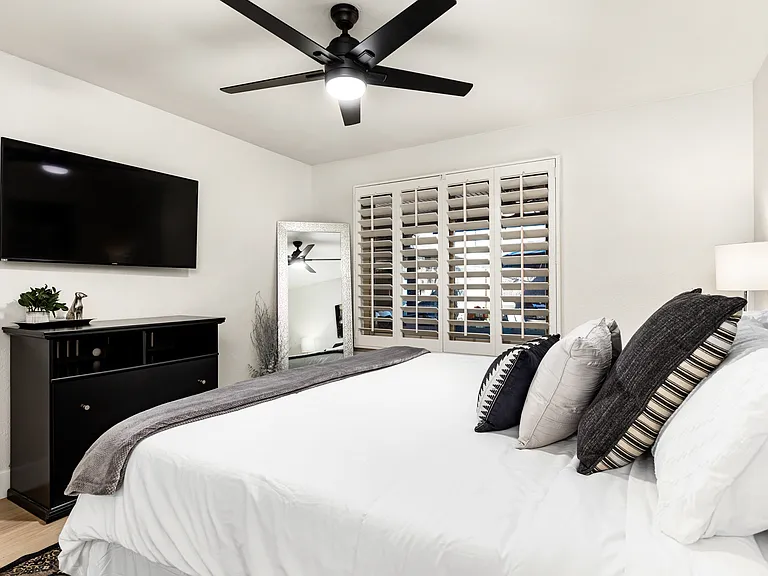 7715 E Vernon Ave #1 — Photo 32
