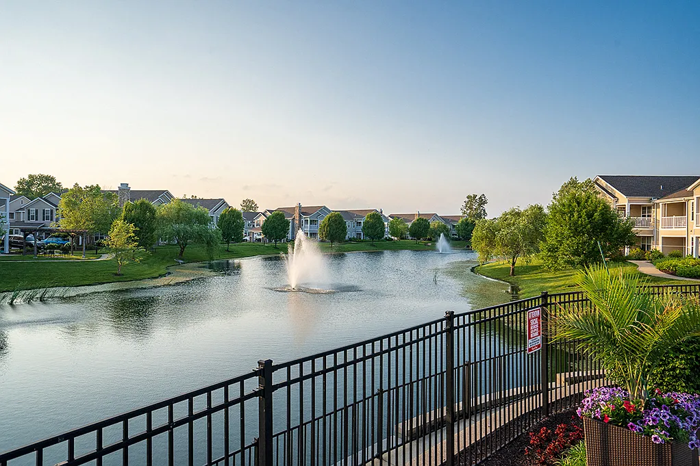Parkway Lakeside — Photo 3