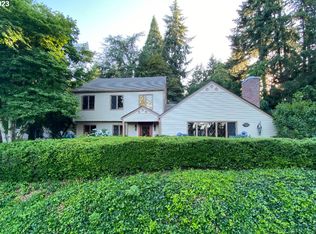 1770 Fircrest Dr, Eugene, OR 97403