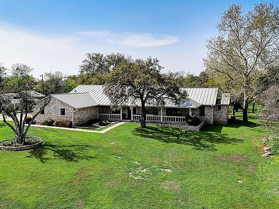 4th image of 5679 ENCINO PARK
