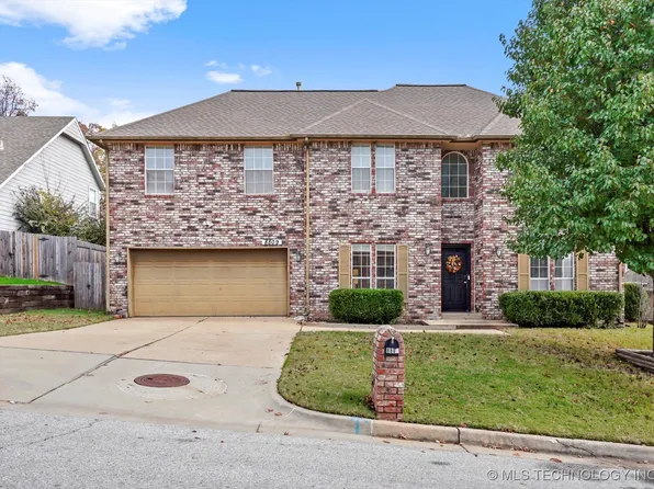 8809 S Urbana Pl, Tulsa, OK 74137