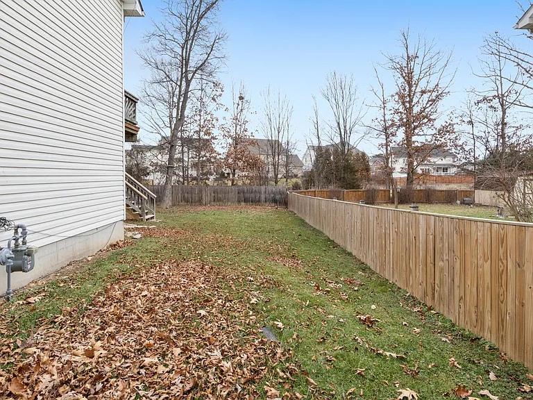 359 Montgomery Cir — Photo 39
