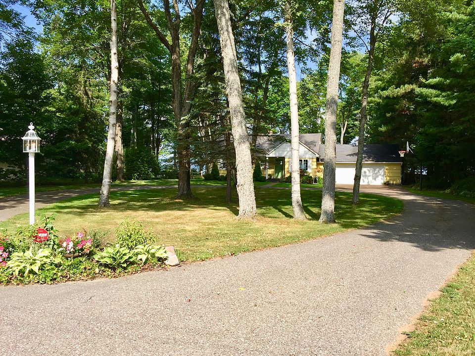 1st image of 3400 Lakeshore Dr