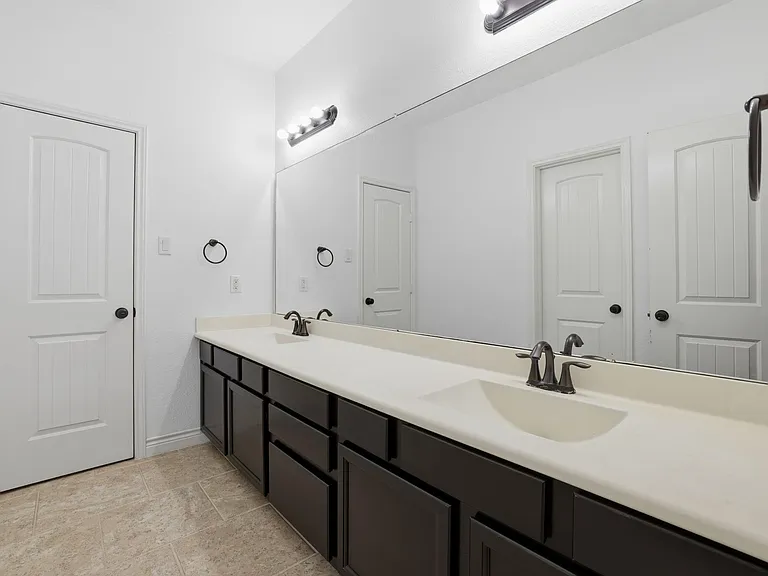 135 Deerfield Meadow Dr — Photo 31