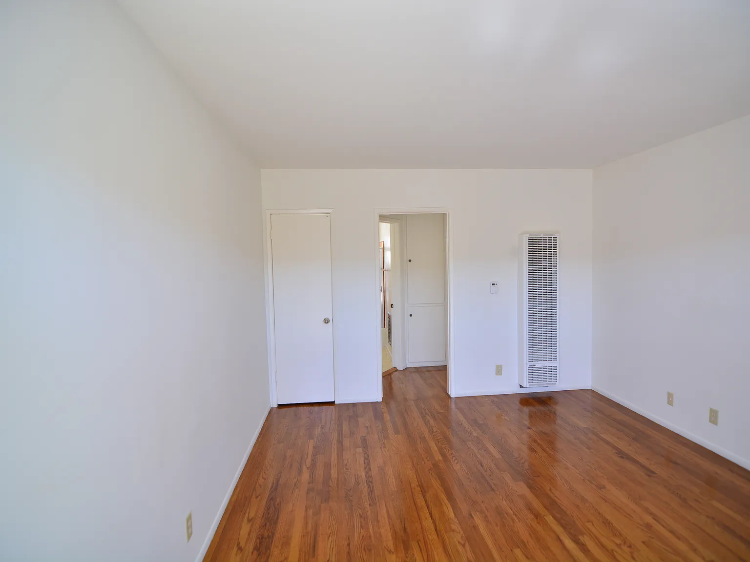 1 bed, 650 sqft, $2,350 — Photo 4