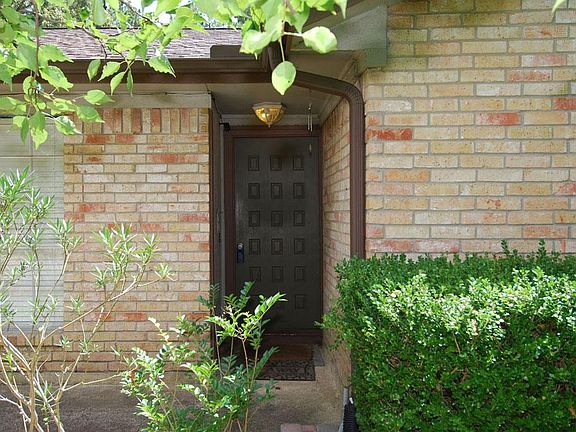 4th image of 422 Eastwood Dr