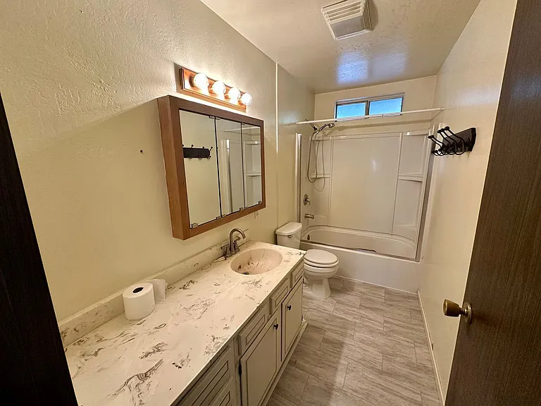 13215 N Meadow View Dr — Photo 18