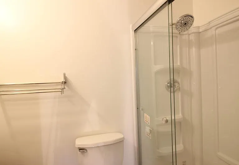 1225 Hunters Ln — Photo 13