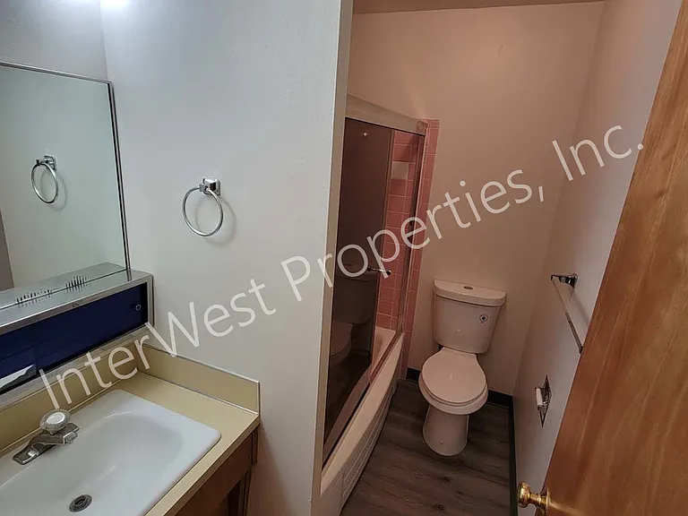 12175 SW Allen Blvd #6 — Photo 6