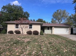 505 Hartford Dr, Sherman, IL 62684