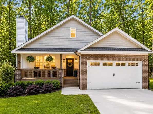 111 Nashua Dr, Louisburg, NC 27549