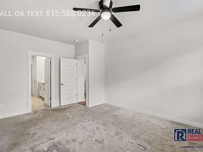 1029 Ewell Farm Cir — Photo 15