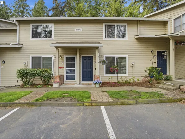29640 SW Volley St APT 39, Wilsonville, OR 97070