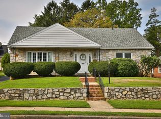 4610 Barry Rd, Philadelphia, PA 19114
