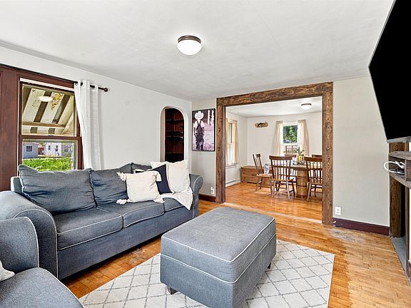 4th image of 1118 Harrison St