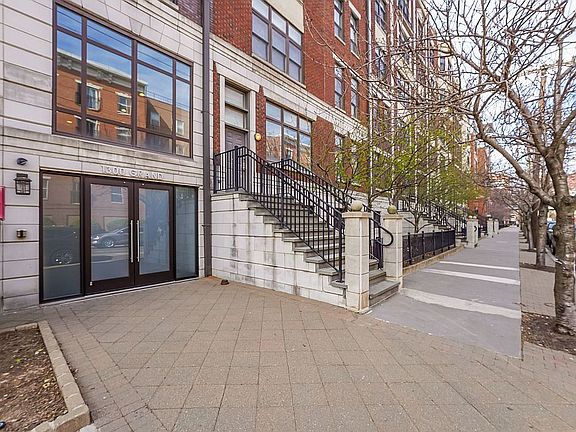 3rd image of 1300 Grand St APT 321