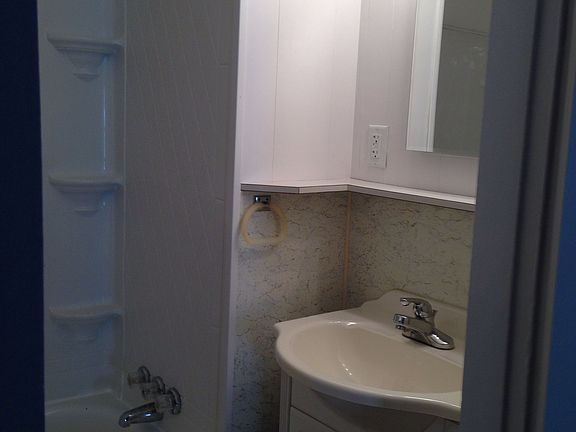 5th image of 321 Hopewell St