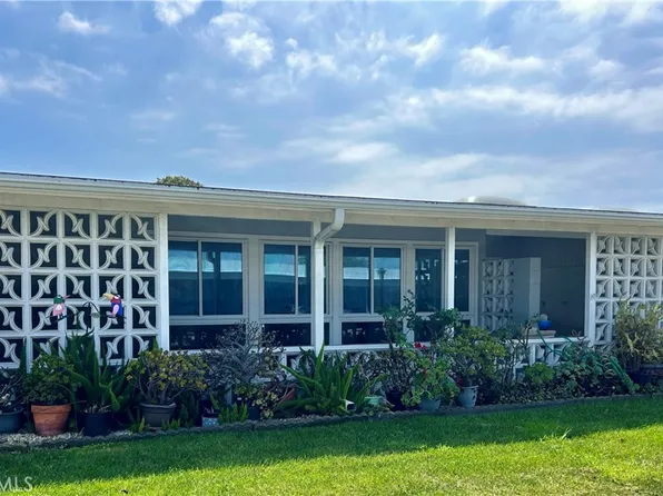 1660 Monterey Rd #M2-9i, Seal Beach, CA 90740