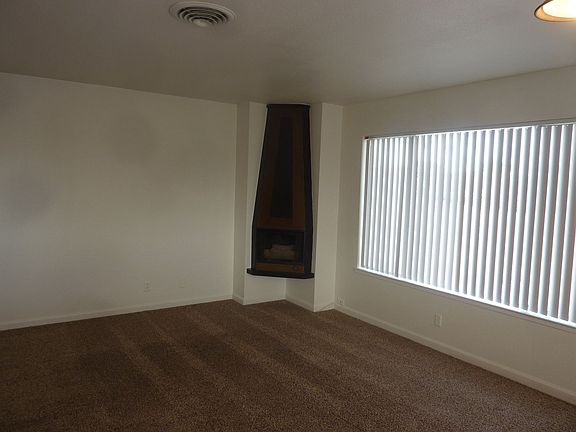 3rd image of 3125 Occidental Dr APT 4