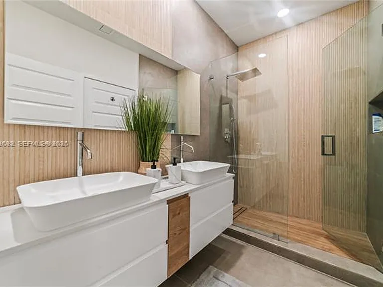 4741 NW 84th Ave #Townhouse 4741 — Photo 22
