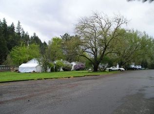 238 French Creek Rd, Glide, OR 97443