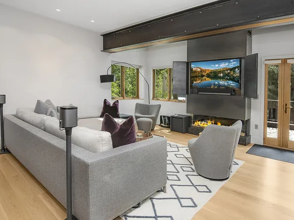 (undisclosed Address), Vail, CO 81657