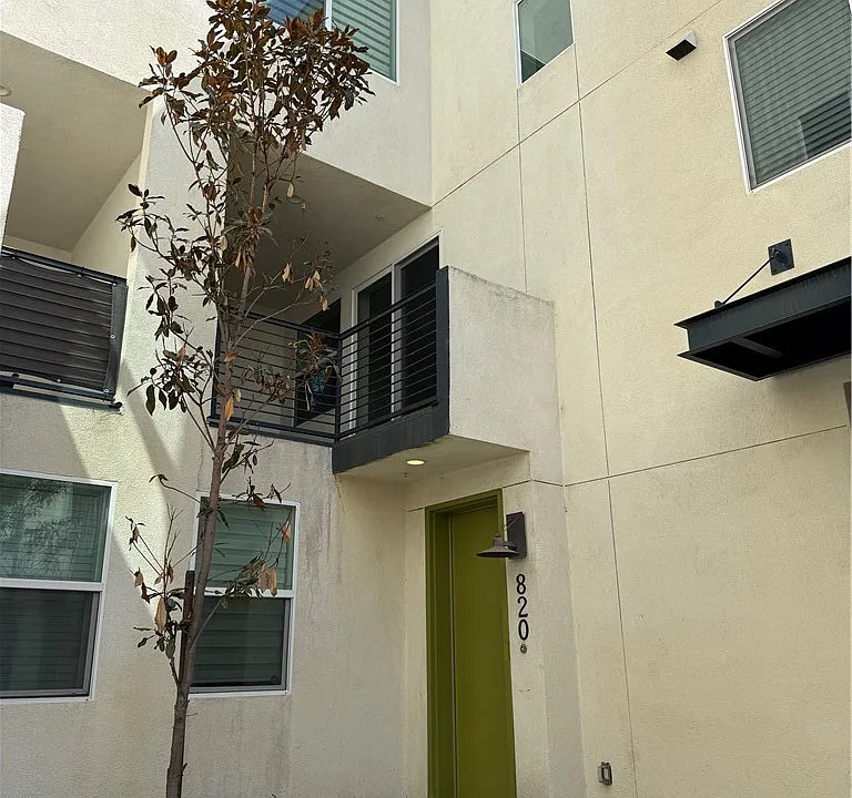 820 Aloe Pl