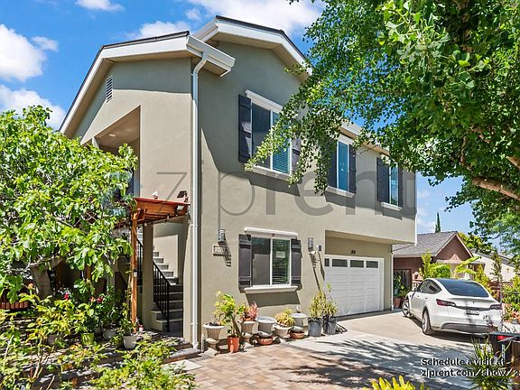 2nd image of 1419 Flickinger Ave #2