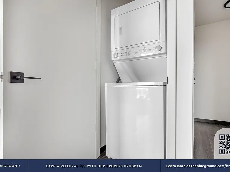 Washer/Dryer in Apartment