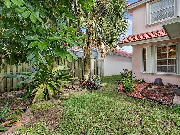 4th image of 3071 NW 71st Avenue