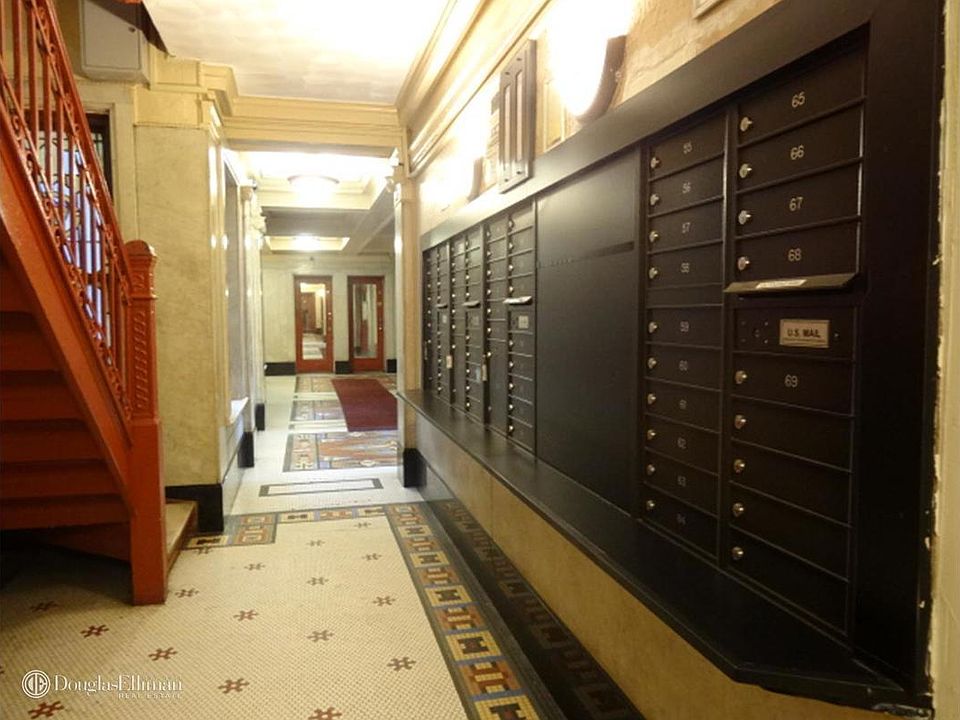 2nd image of 530 Manhattan Ave APT 59
