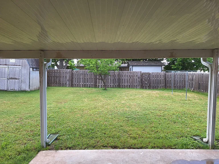 2410 NW Norman Cir — Photo 14