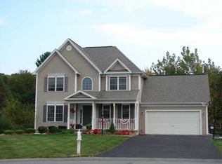 10 Bramblewood, Clifton Park, NY 12065
