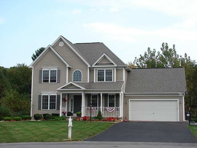 1st image of 10 BRAMBLEWOOD