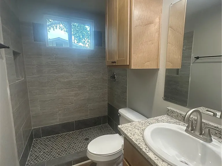 2107 Woodville Rd — Photo 7