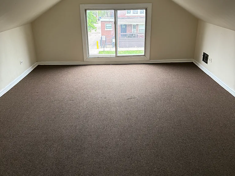 5146 W Fulton St — Photo 5