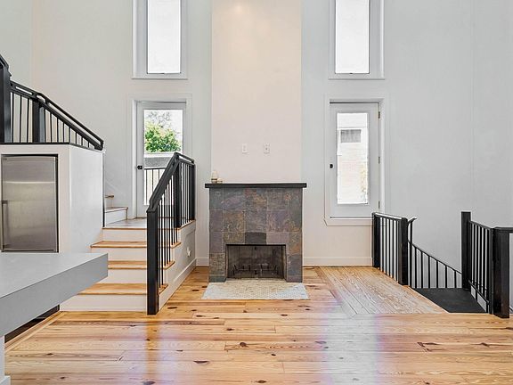 2nd image of 2 Francis St Unit I