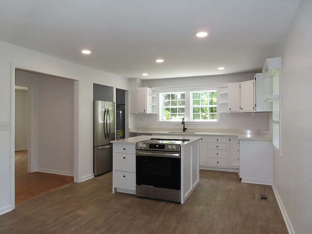 2 bed, 1356 sqft, $1,795 — Photo 4
