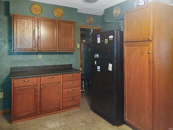 5th image of 2550 N Kentucky Ave