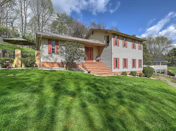 21272 Lakeshore Dr, Abingdon, VA 24211