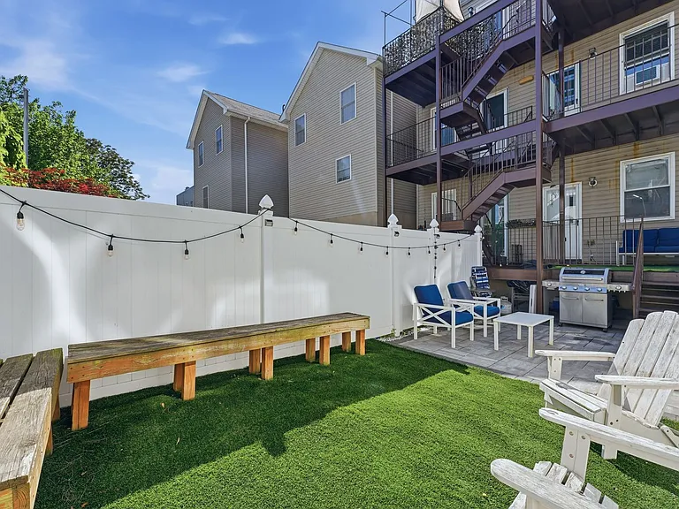 258 Pine St #1L — Photo 20