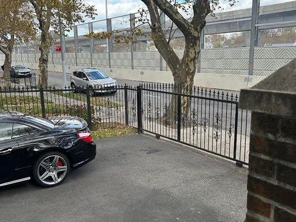 115-26 Van Wyck Expressway image 8 of 19