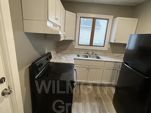 5th image of 404 S Washington St Unit 1