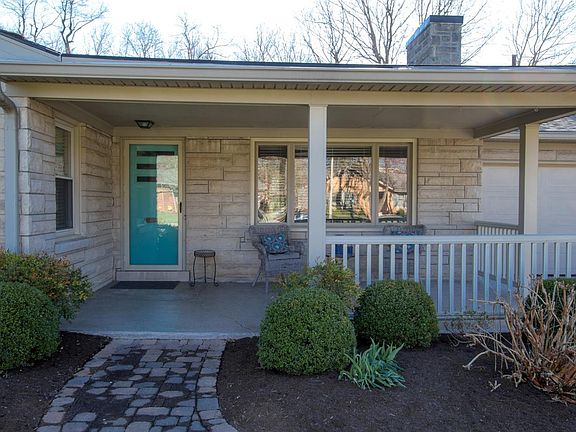 2nd image of 2992 Shirlee Dr