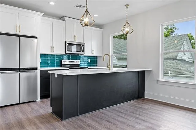 2 bed, 2.0 bath, 1100 sqft, $1,695 — Photo 3