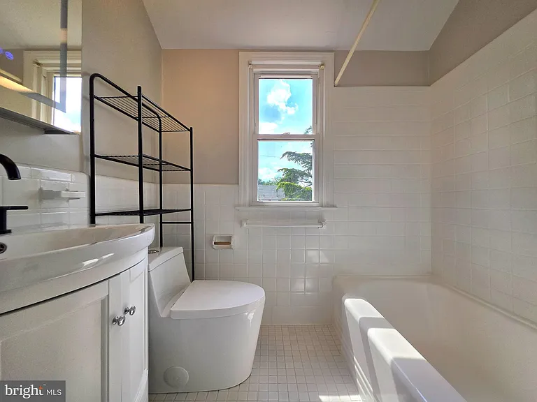 6012 Williamsburg Rd — Photo 14