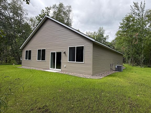 3rd image of 35662 Bonnie Lakes Rd