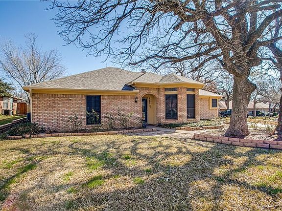 2nd image of 4209 Pleasant Oaks Ct